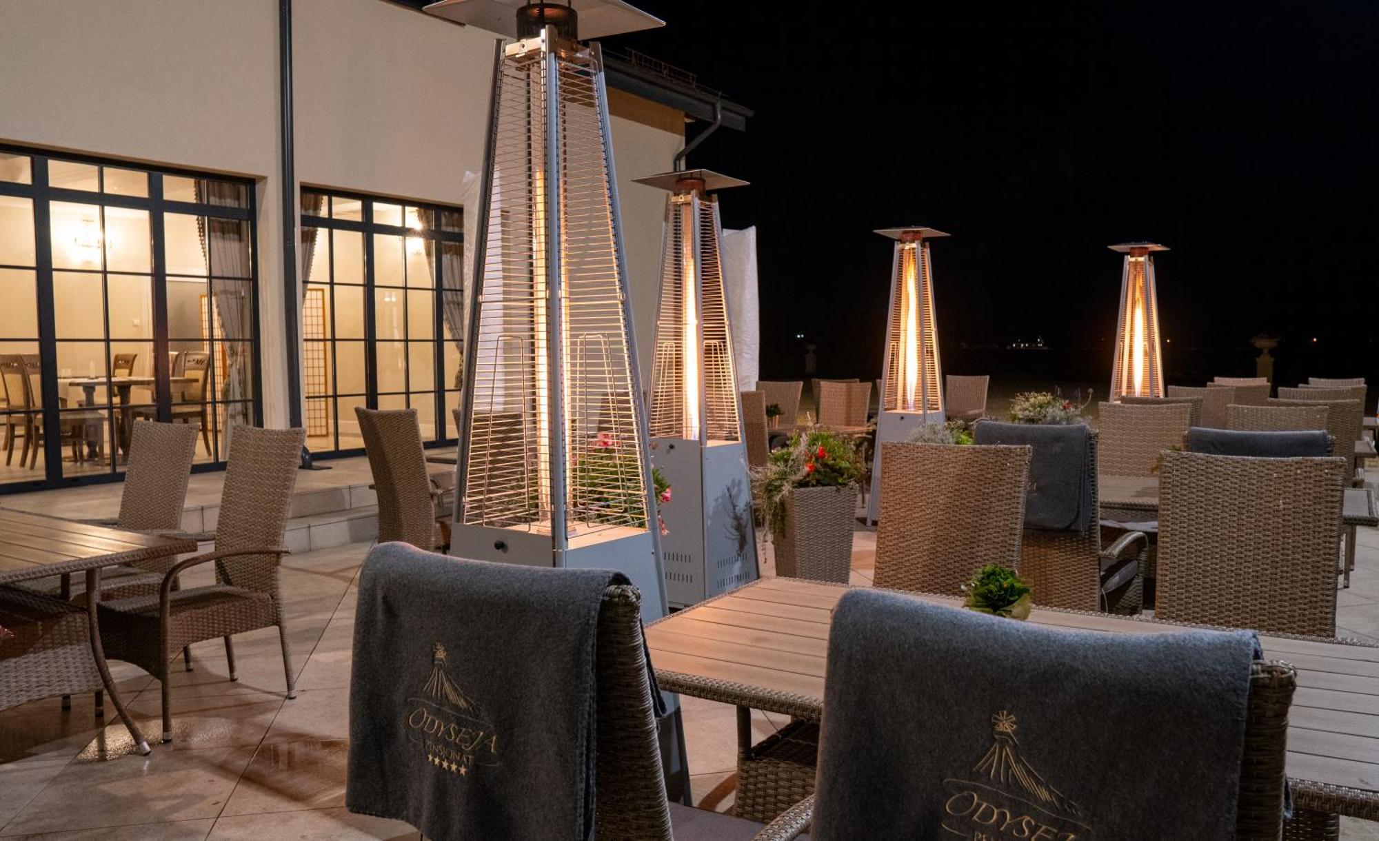 Boutique Odyseja & Spa Цехоцинек Экстерьер фото Gas patio heater