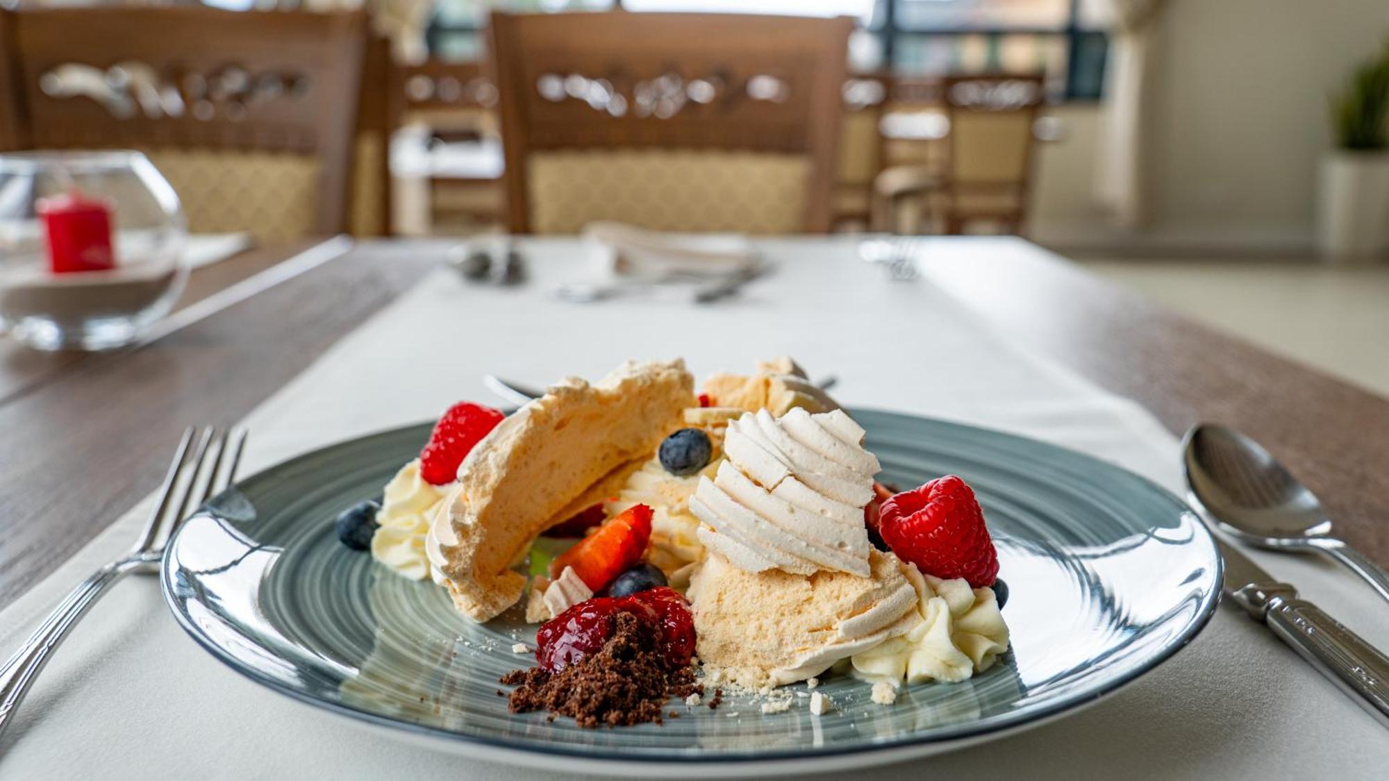 Boutique Odyseja & Spa Цехоцинек Экстерьер фото Pavlova