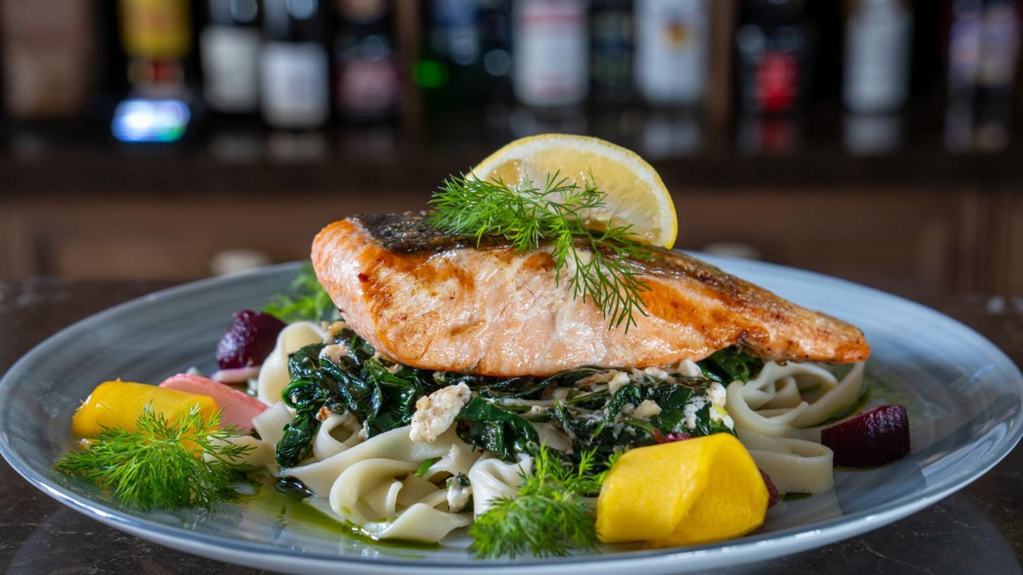 Boutique Odyseja & Spa Цехоцинек Экстерьер фото Salmon with pasta